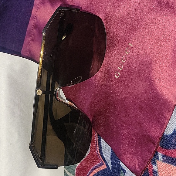 Authentic Gucci Sunglasses - Picture 1 of 13